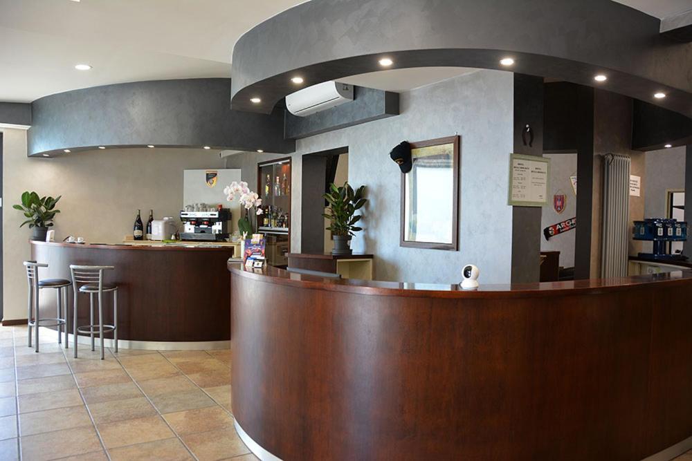 Hotel Bella Romagna Casal Borsetti Buitenkant foto