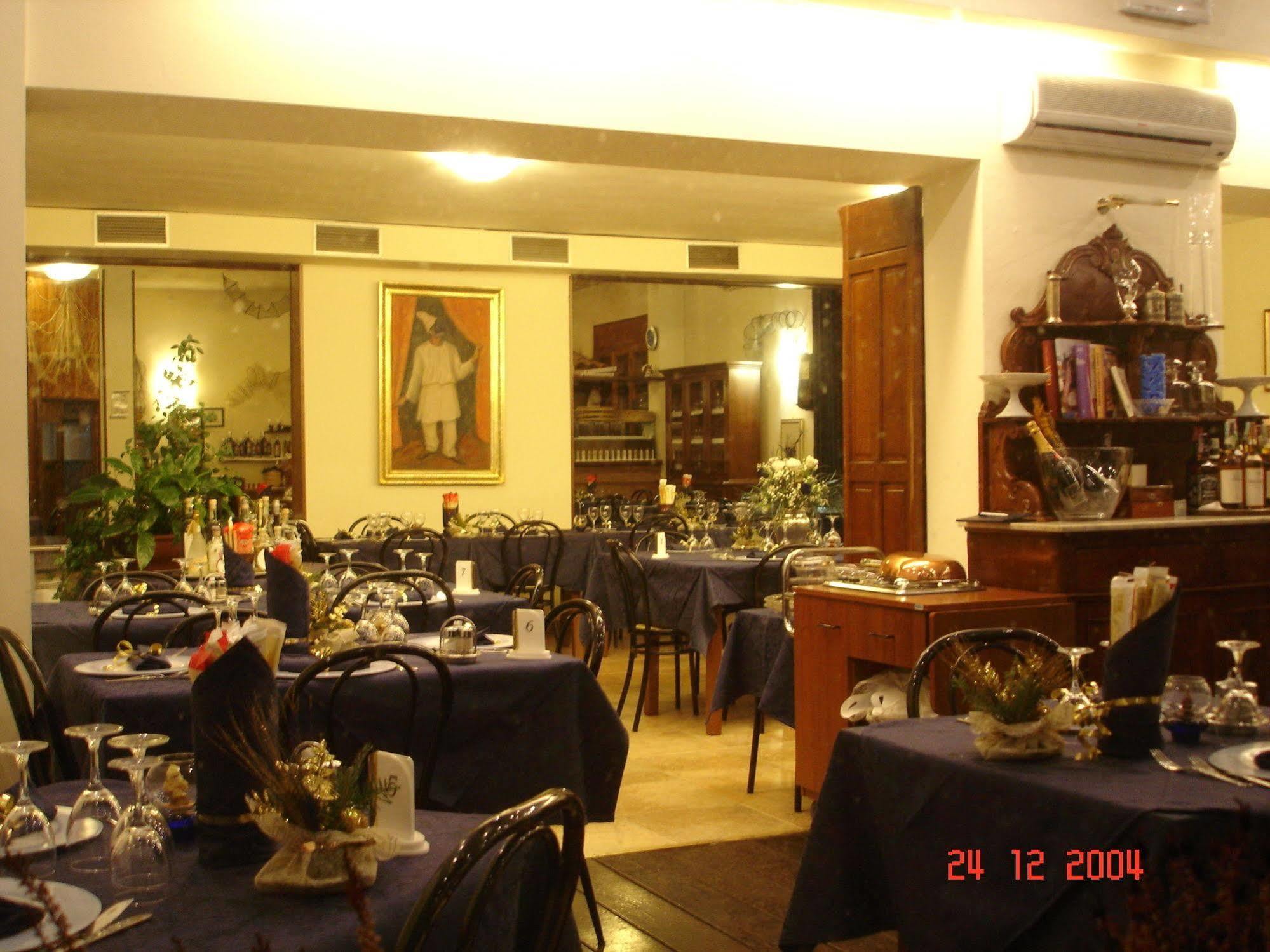 Hotel Bella Romagna Casal Borsetti Buitenkant foto