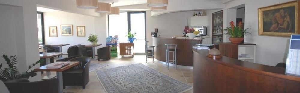 Hotel Bella Romagna Casal Borsetti Buitenkant foto